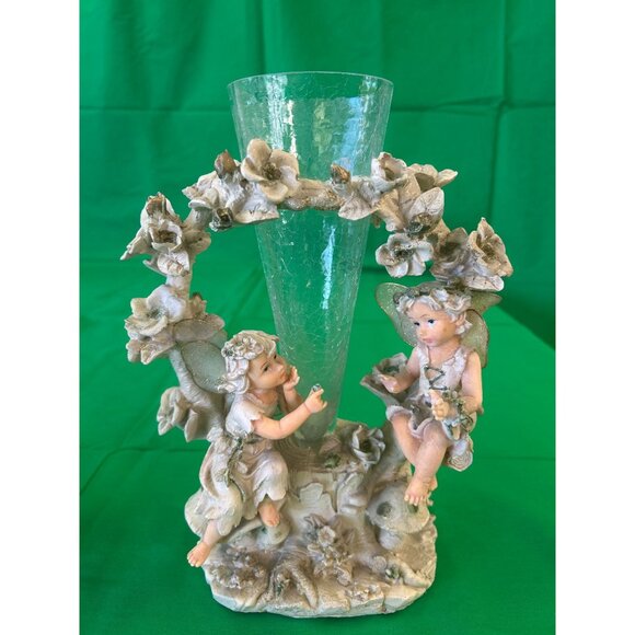 Vintage Cherub Fairy Figurine Vase With Floral Arch Design - Picture 2 of 2